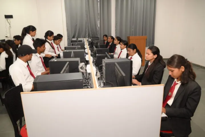 Computer Labs at IHMS Kotdwar – photo 3