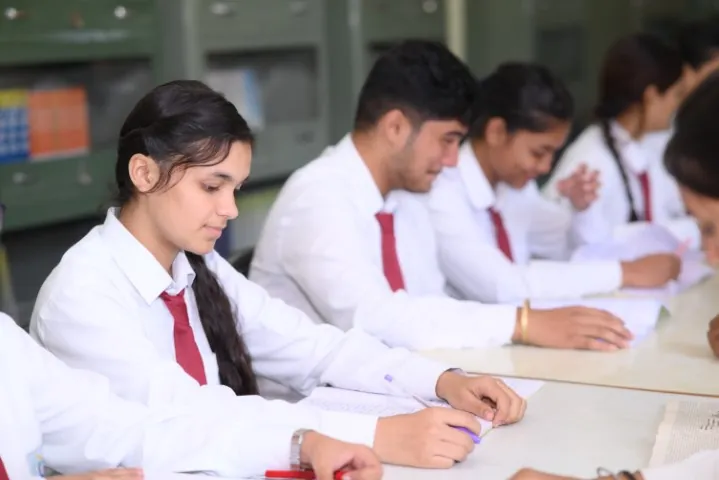 Library at IHMS Kotdwar – photo 4